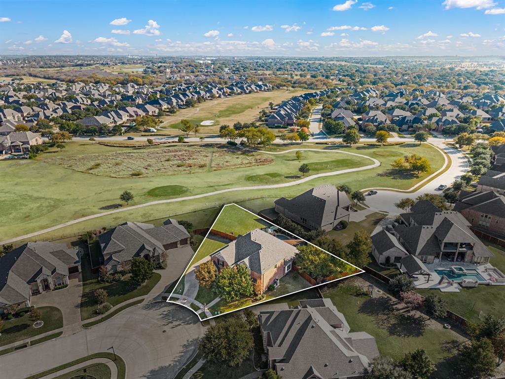 2401 Strathfield Lane