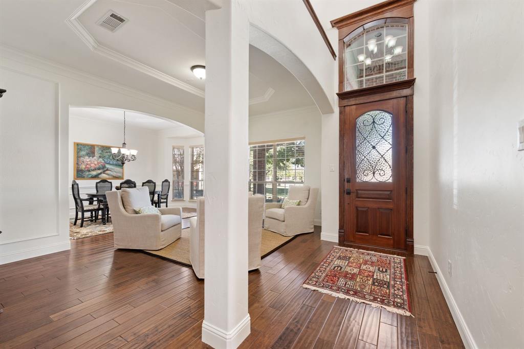 2401 Strathfield Lane