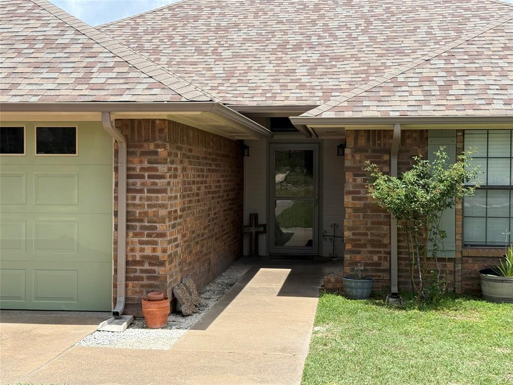 Photo of 1192 Deer Trail, Glen Rose, TX 76043 (MLS # 21300404)