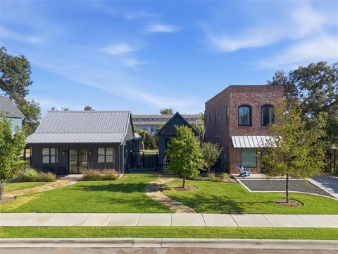 632 S 7th Street Waco TX 76706