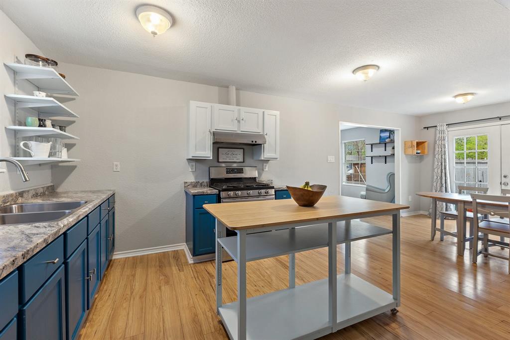 Joe A 02 Irvin - Residential