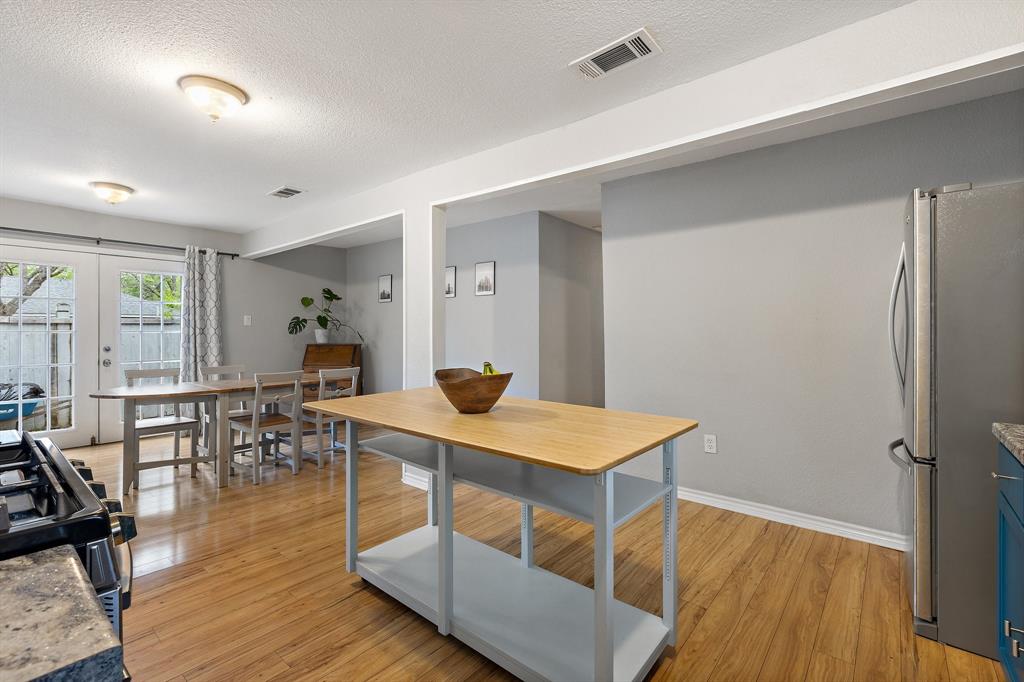 Joe A 02 Irvin - Residential