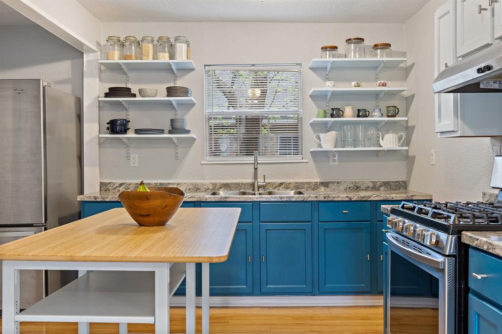 Joe A 02 Irvin - Residential