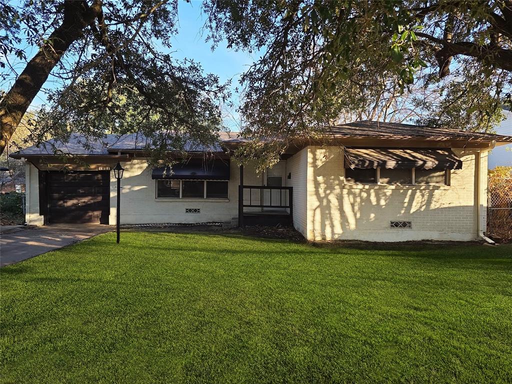 Photo 1 of 8 — 1811 W College Street, Sherman, TX 75092