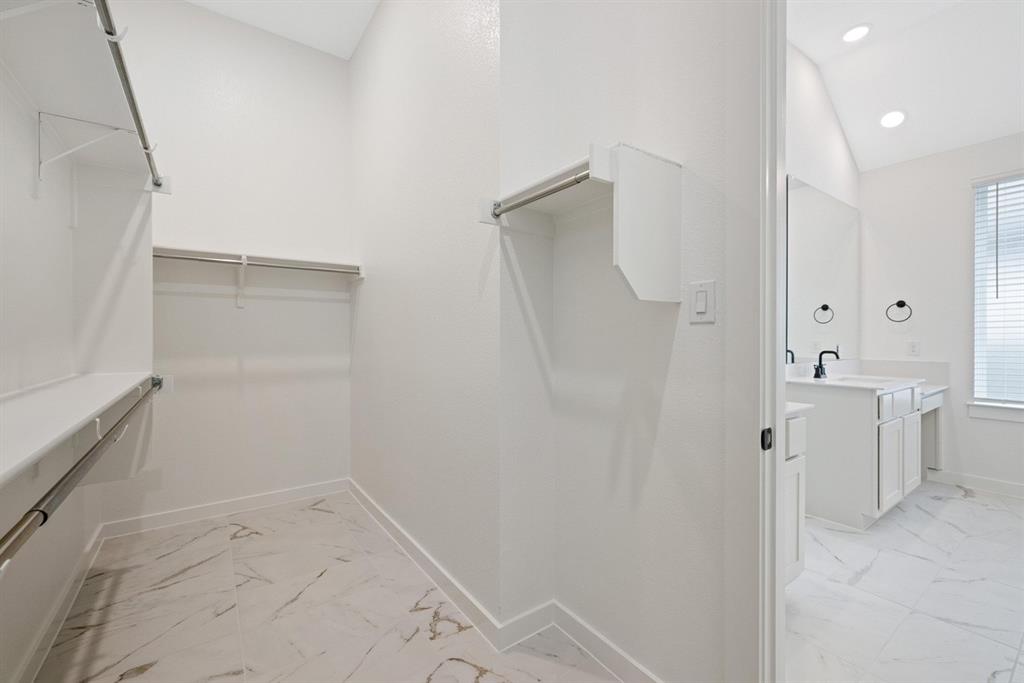 Gateway Village - The Reserve - Residential