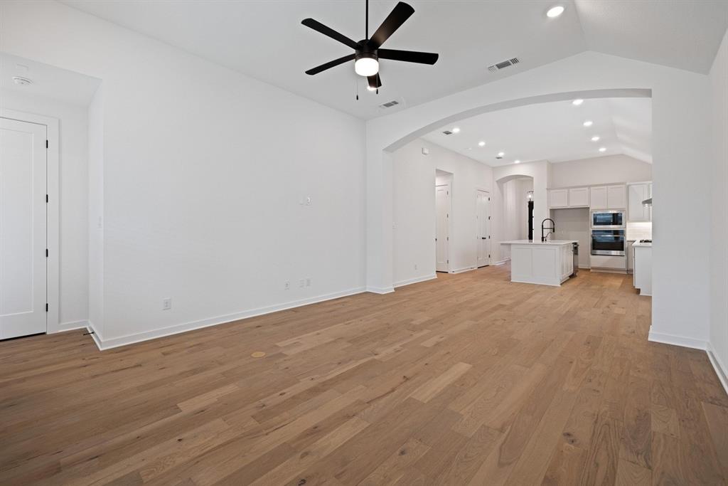 Gateway Village - The Reserve - Residential