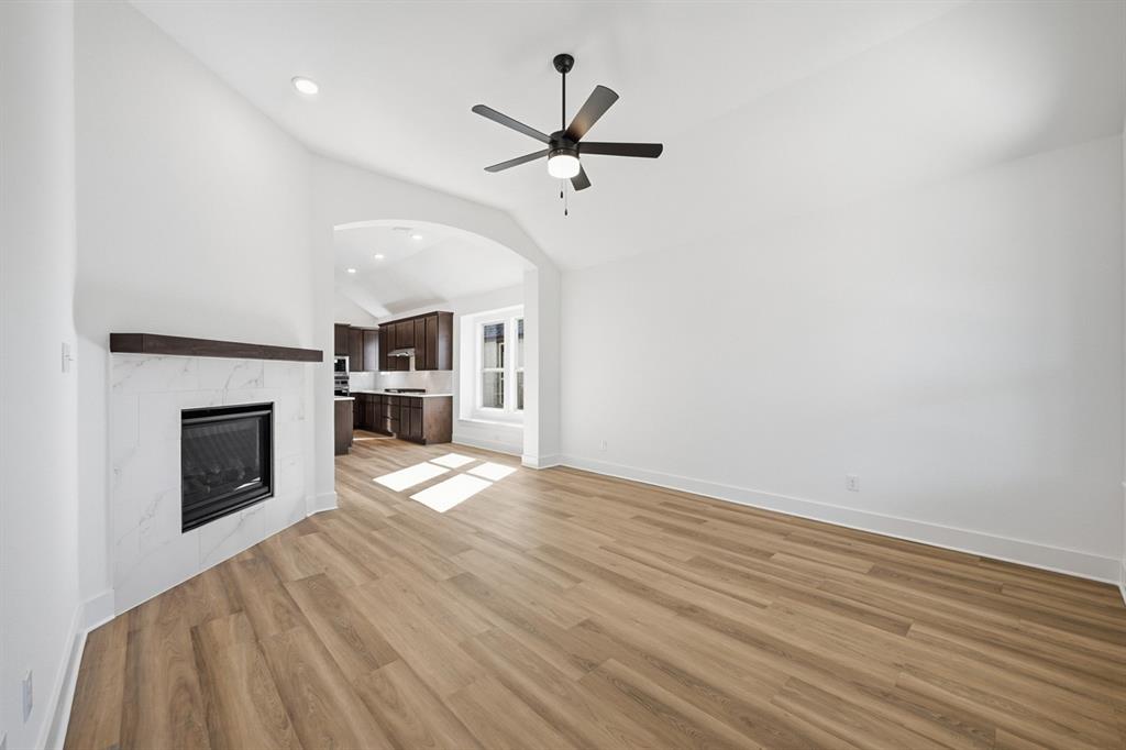 Gateway Village - The Reserve - Residential