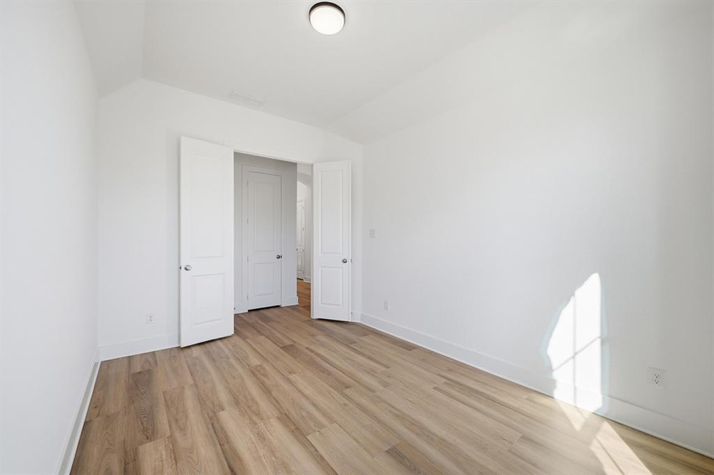 Gateway Village - The Reserve - Residential