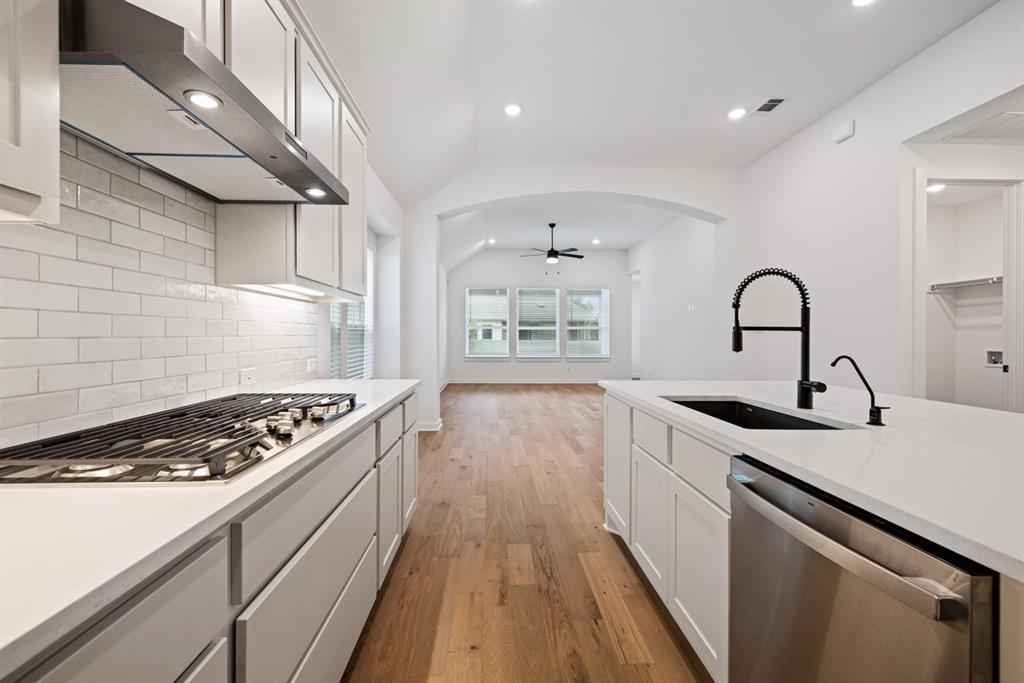 Gateway Village - The Reserve - Residential