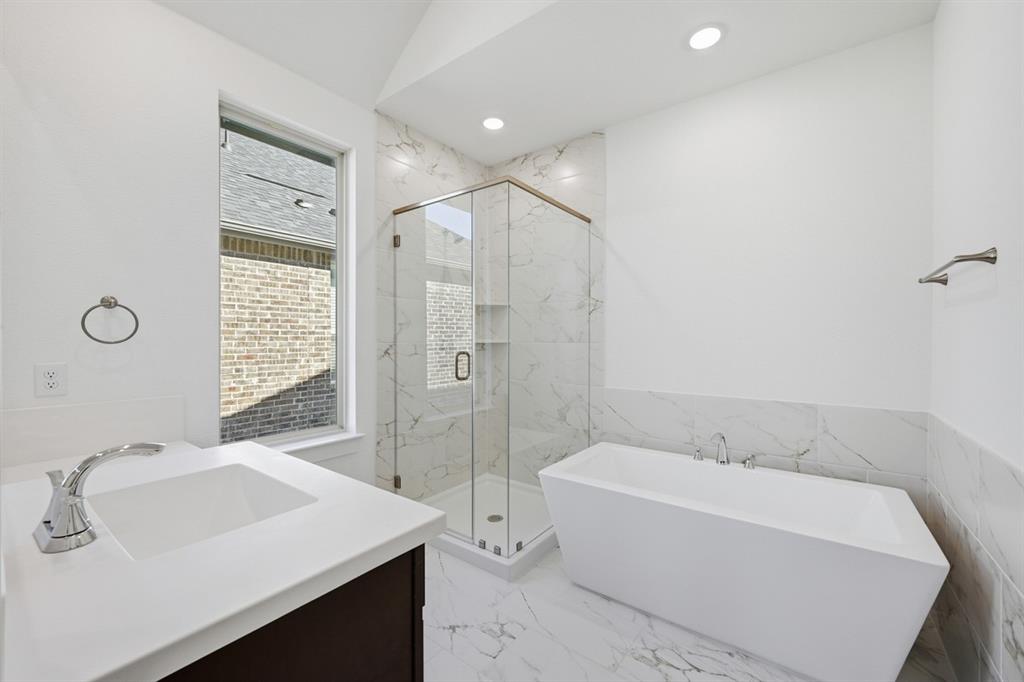 Gateway Village - The Reserve - Residential