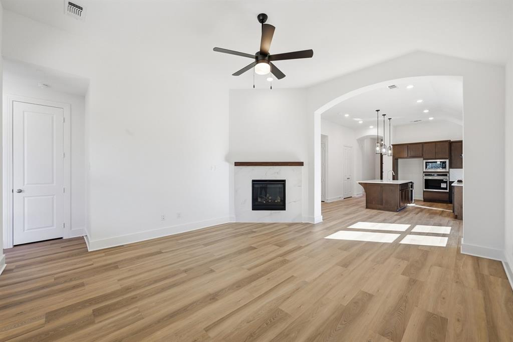 Gateway Village - The Reserve - Residential