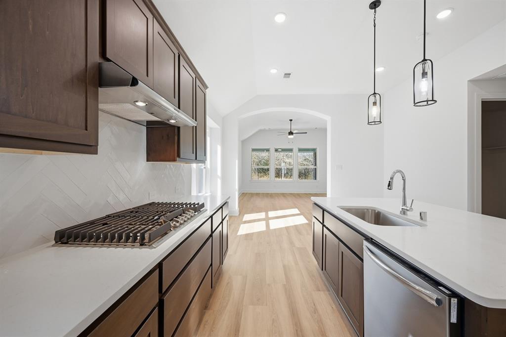 Gateway Village - The Reserve - Residential