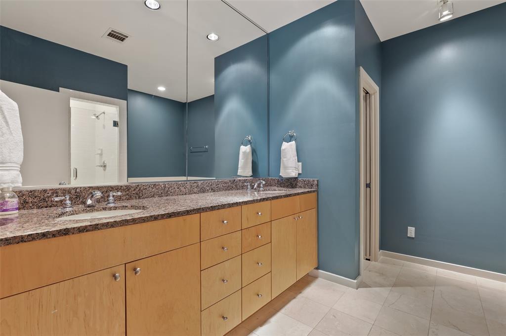 Travis Street Condos 4100 - Residential Lease