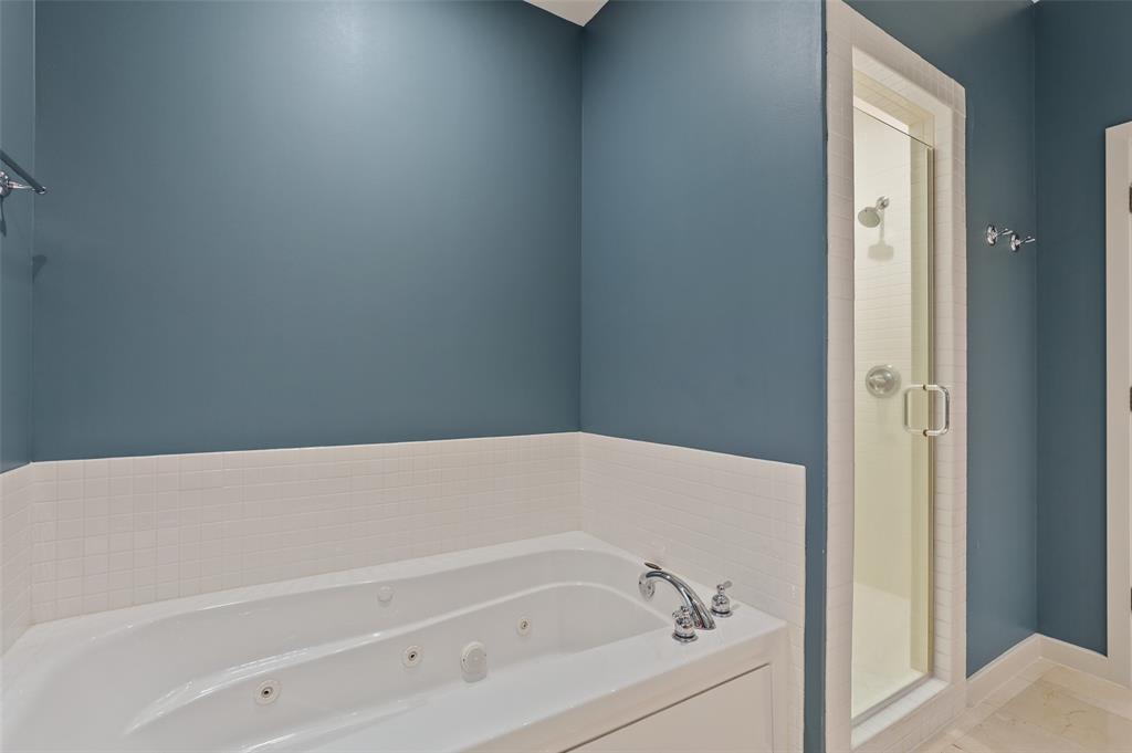 Travis Street Condos 4100 - Residential Lease