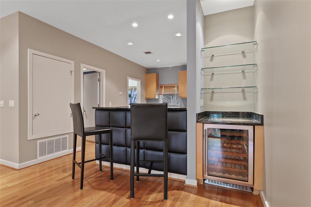 Travis Street Condos 4100 - Residential Lease