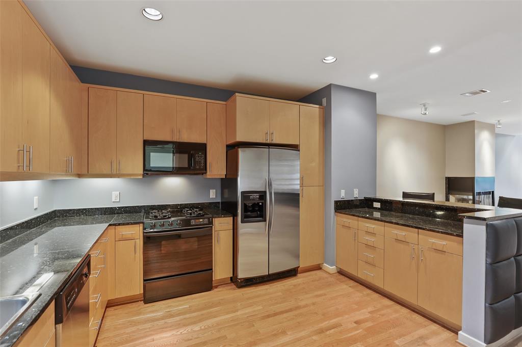 Travis Street Condos 4100 - Residential Lease