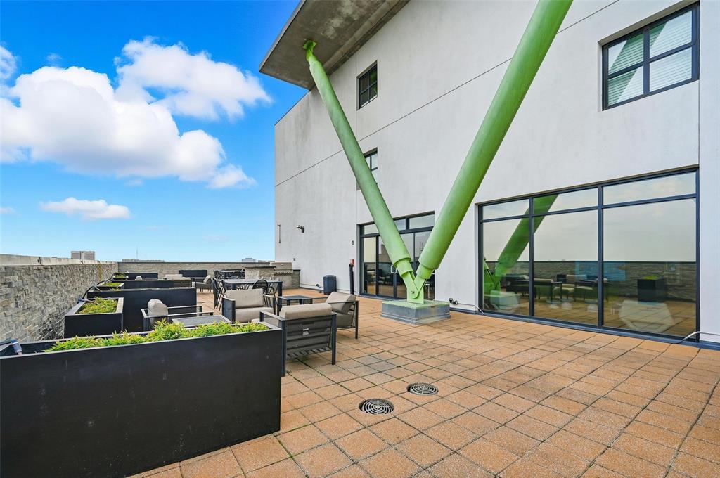 588 Condos - Residential