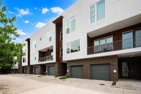 9068 Corsair Place Dallas TX 75218