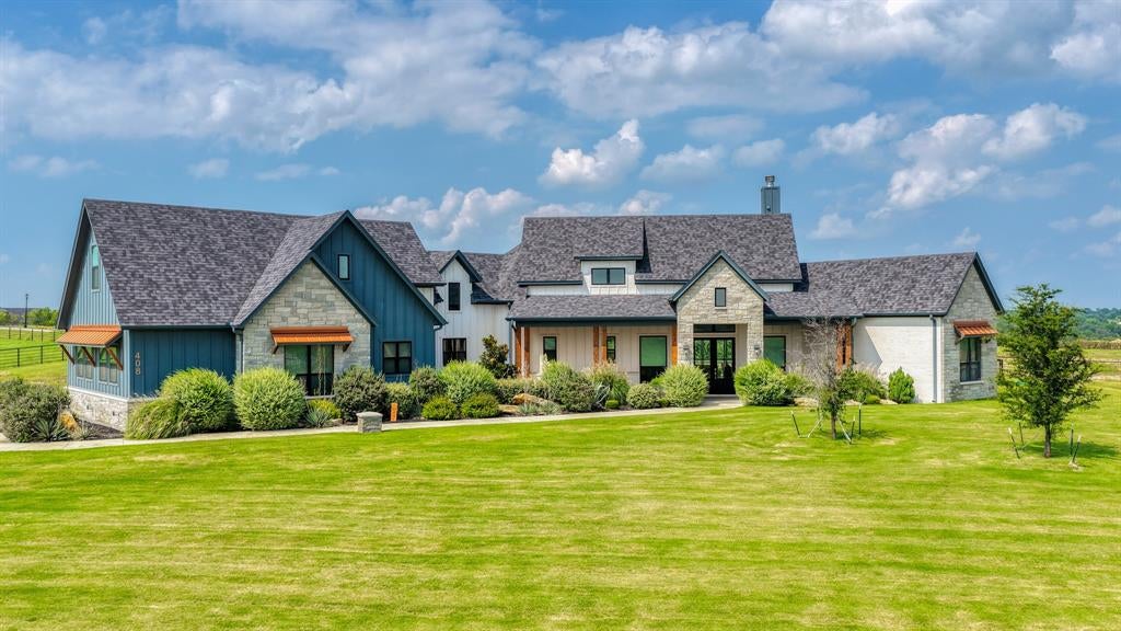 408 Royal Santana Run