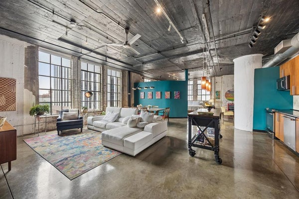 1122 JACKSON ST APT 413, DALLAS, TX 75202 - Image e620cd7fd9c01c25c0ae3e2e4e593116/2172929755