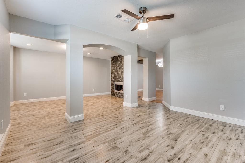 2702 Skyview Drive