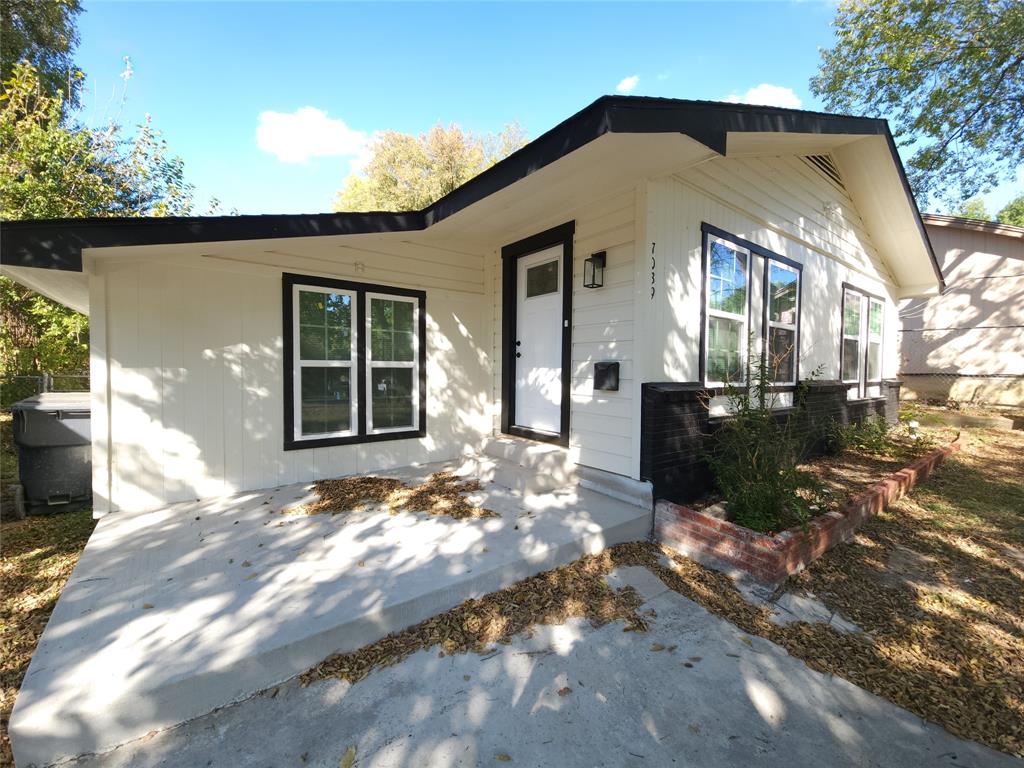 Rhodes - Residential Lease