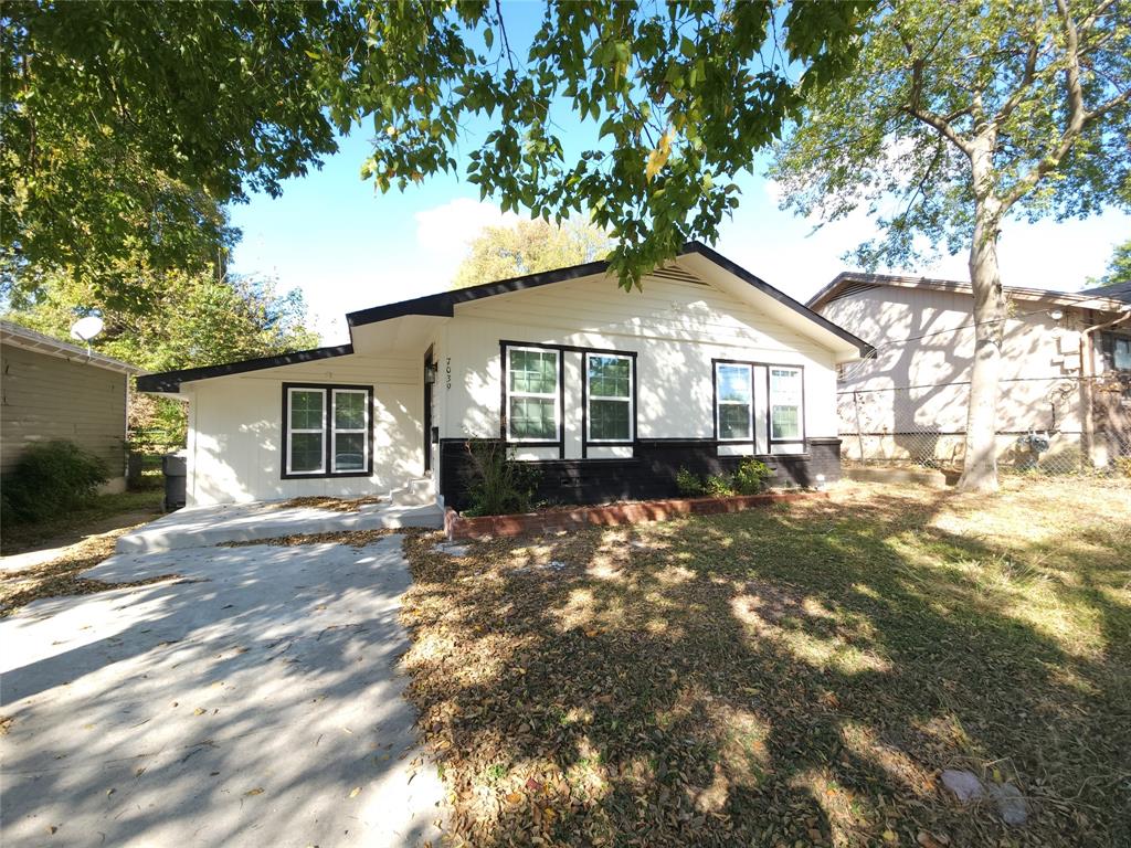 Rhodes - Residential Lease