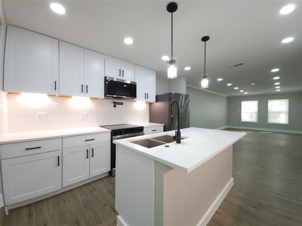 Rhodes - Residential Lease