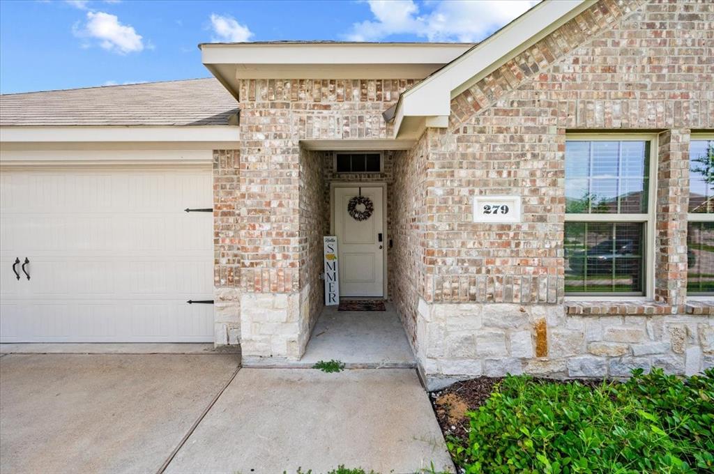 279 Thoroughbred Street