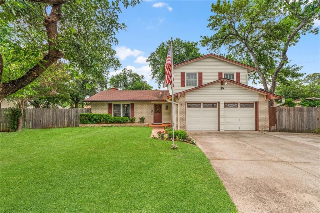 1904 Meadow Glen