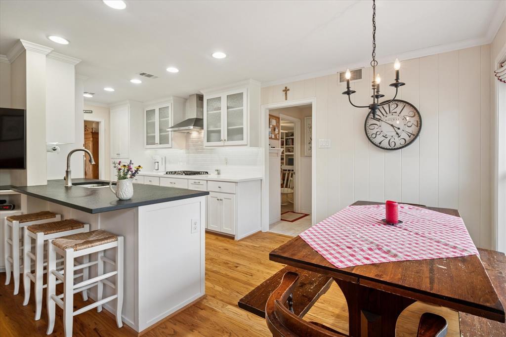 3843 Martha Lane