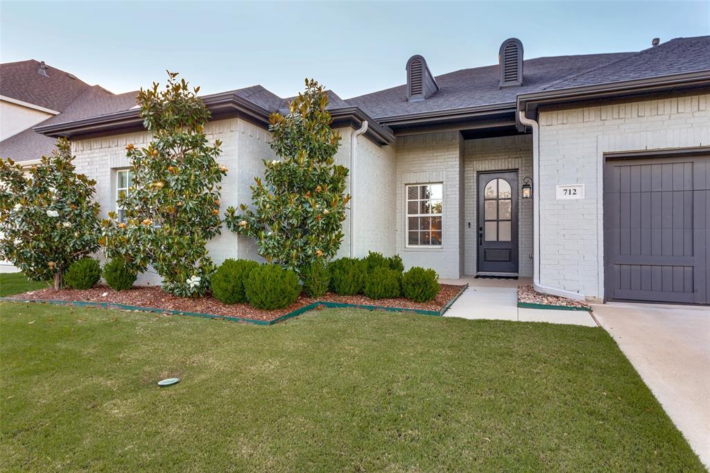 712 Tallgrass Drive