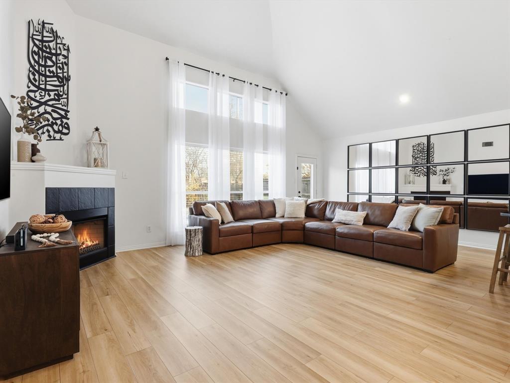 8320 Bandelier Trail