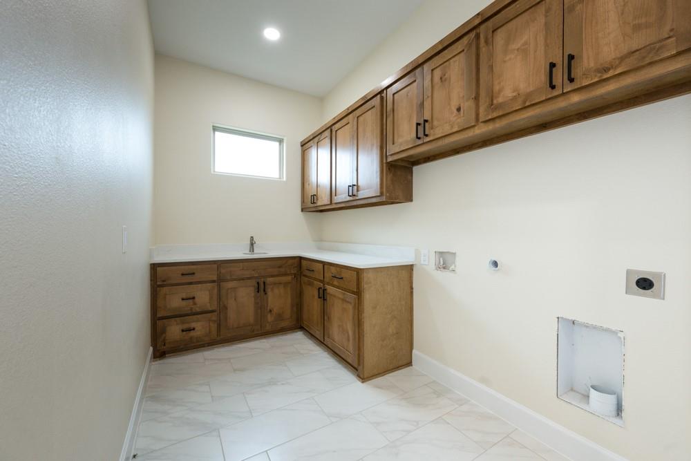 Lazaro Martinez - Residential