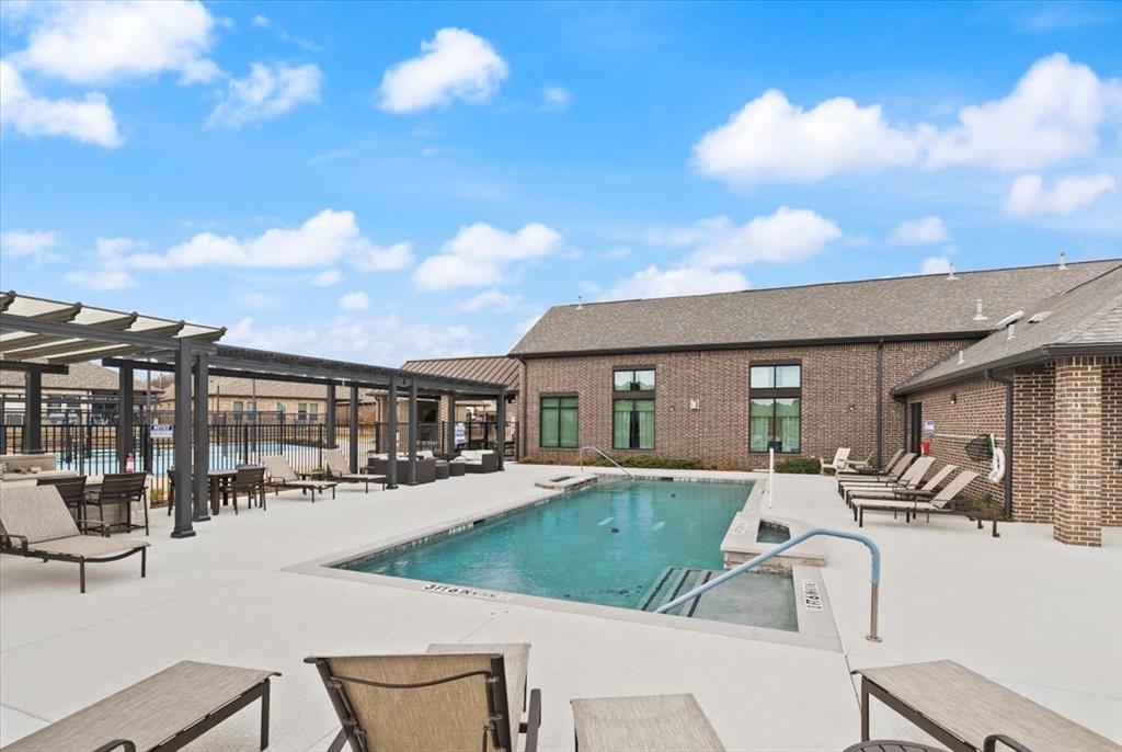 Ladera Reserve Condo - Residential