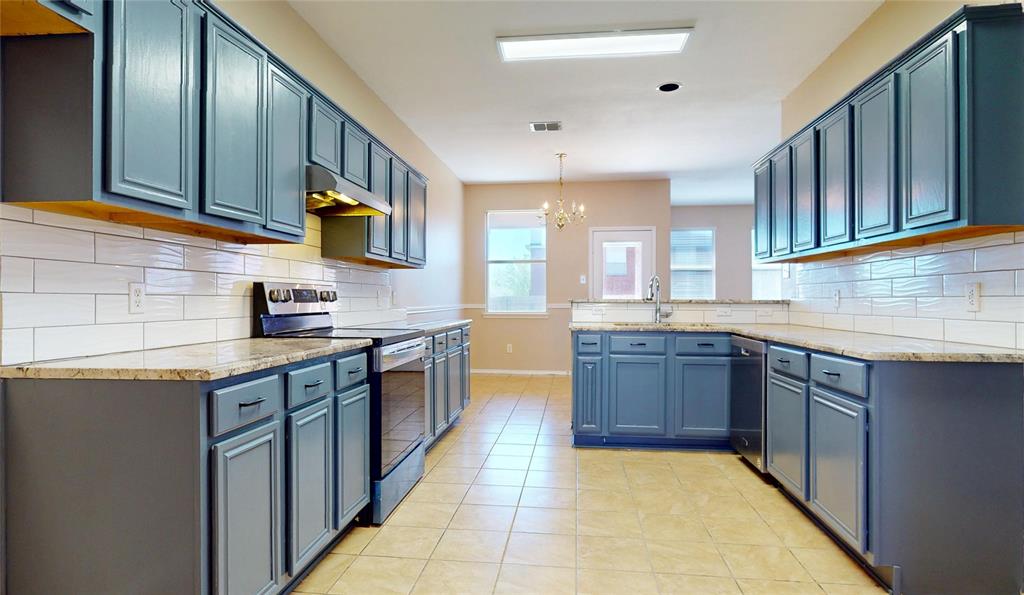 1085 Harriman Drive