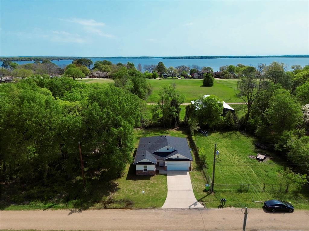 117 Deep Cove Drive