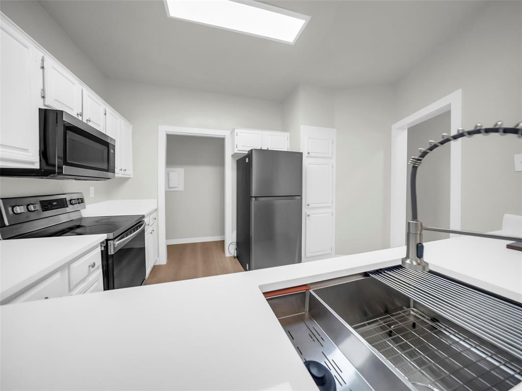 Preston On Creek Condos - Residential Lease