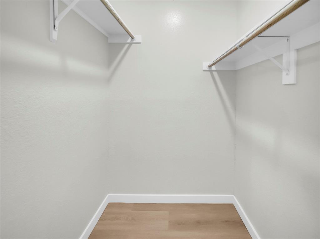 Preston On Creek Condos - Residential Lease