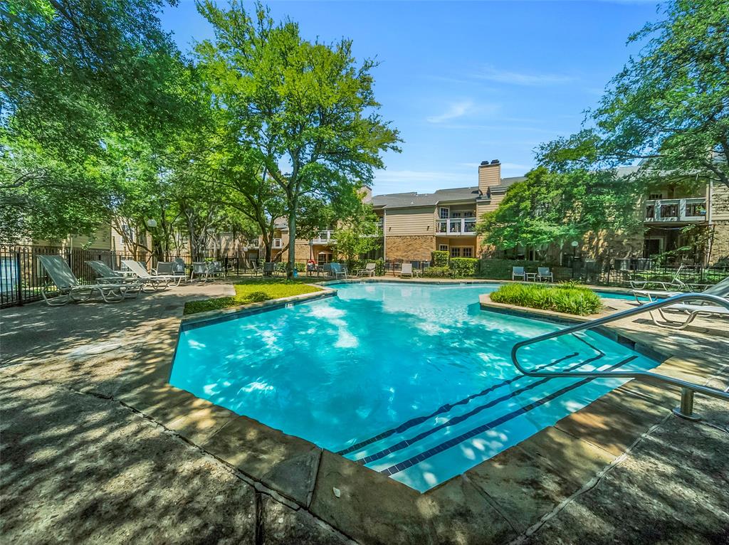 Preston On Creek Condos - Residential Lease