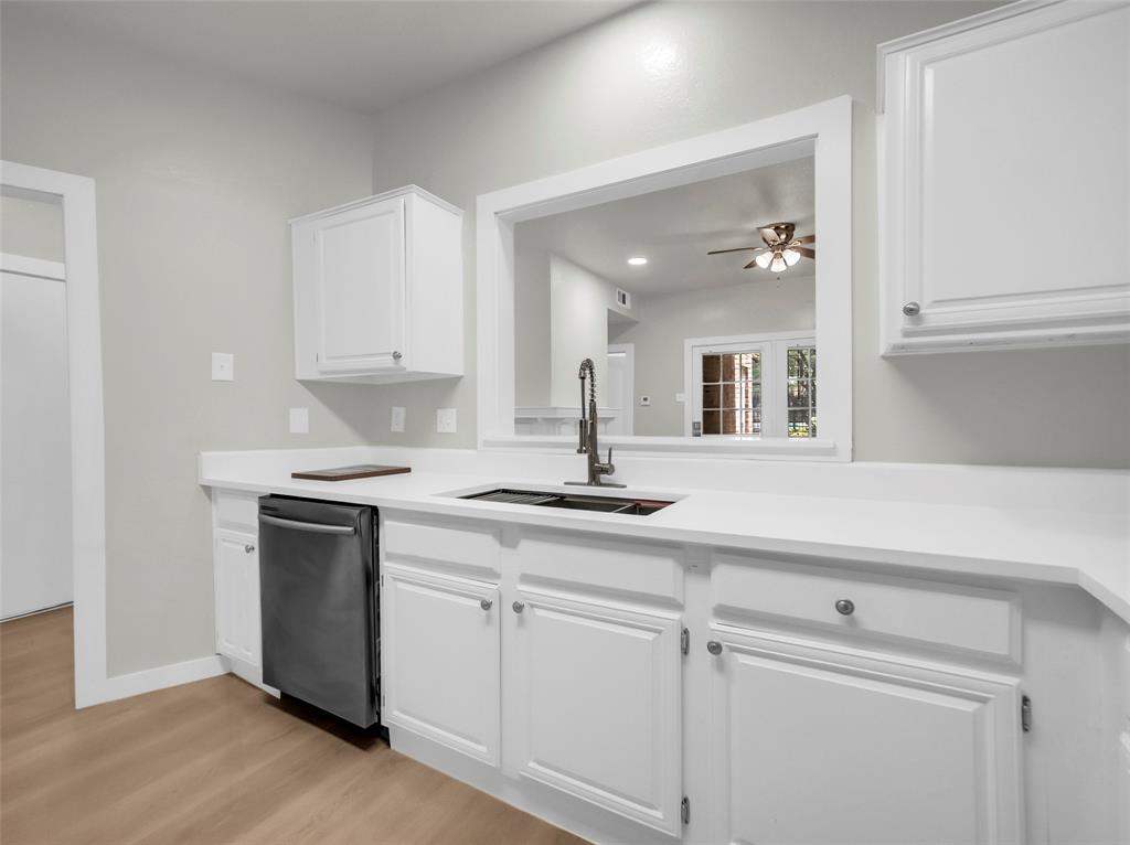 Preston On Creek Condos - Residential Lease