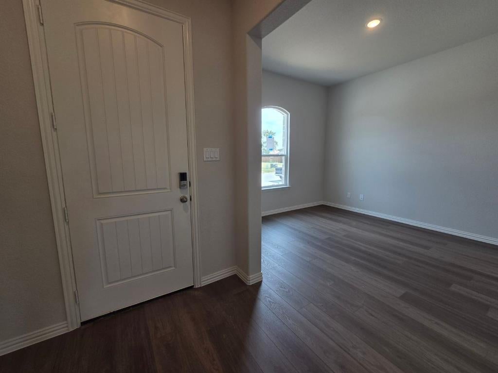 806 Silverleaf Drive