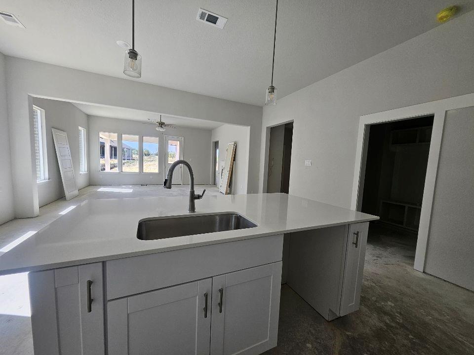 806 Silverleaf Drive