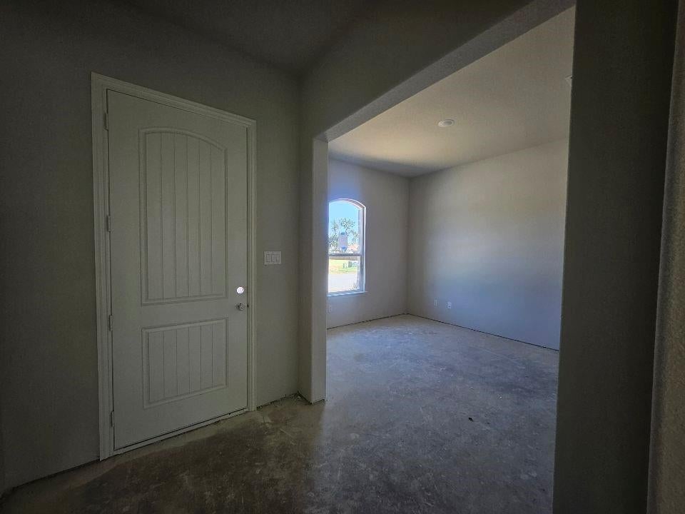 806 Silverleaf Drive
