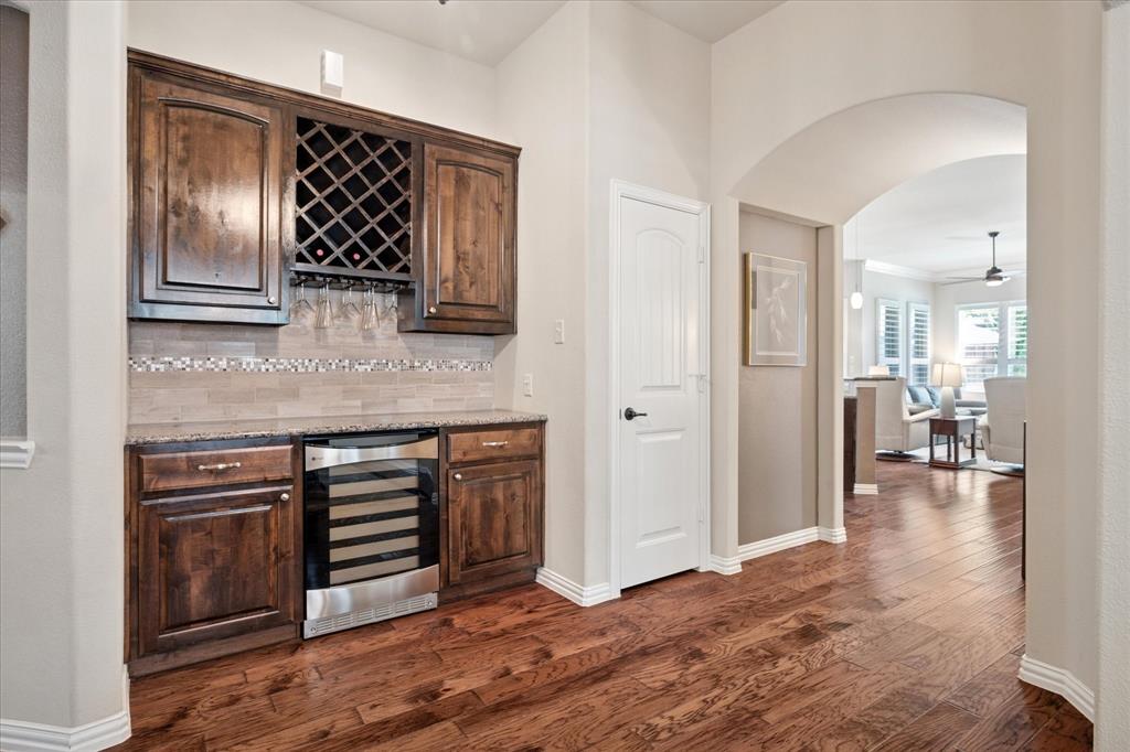 1305 Eastbrook Drive