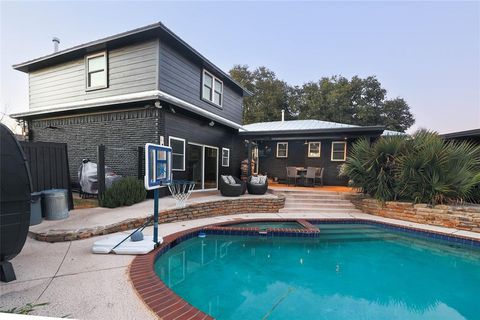 Photo of 10872 Caprock Circle, Dallas, TX 75218 (MLS # 21240754)