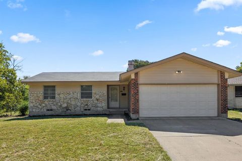 Photo of 2124 Stonehenge Drive, Garland, TX 75041 (MLS # 21195442)