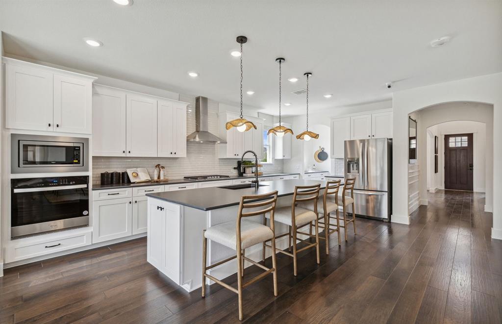 6412 Fort Parker Way