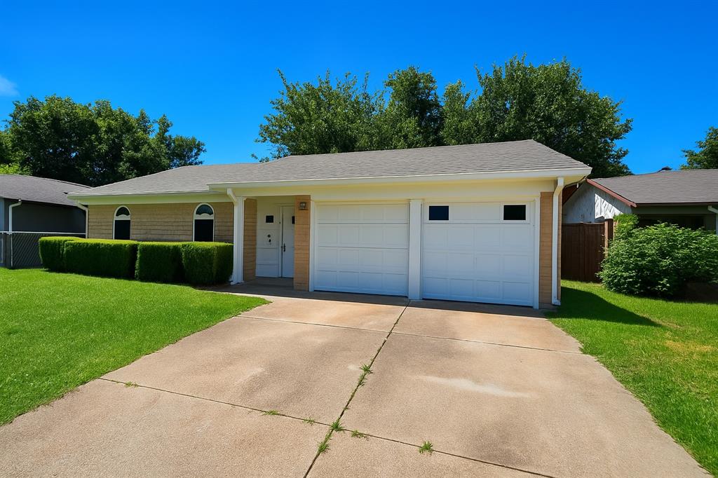 4516 Parkwood Drive