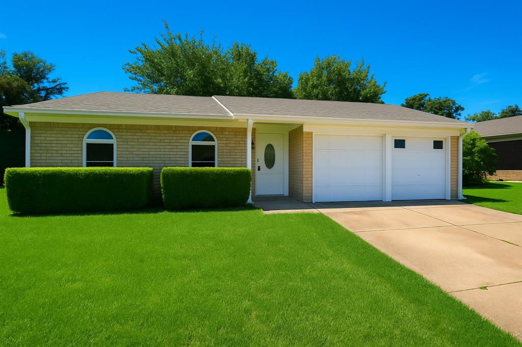 4516 Parkwood Drive